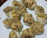 Foto del paso 4 de la receta: Huevos rellenos de verdura, ensangrentados 🕸️☠️👻