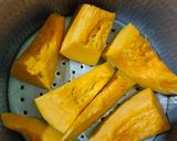 Foto langkah ke 2 dari resep Biji salak labu kuning.