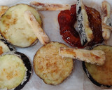 Foto del paso 11 de la receta: Pollo amb berenjena, bacon y patata panadera
