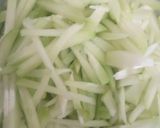Foto langkah ke 1 dari resep Tumis Labu Siem Bawang Merah Malang.