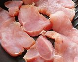Grillowana pierś indyka z boczkiem i cukinią krok przepisu 1 zdjęcie