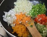 A picture of step 3 of Chinese style Veg manchow soup.