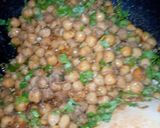 A picture of step 5 of Fry chana chat.