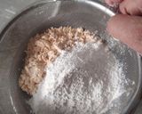 A picture of step 1 of Palak Patta Chaat.
