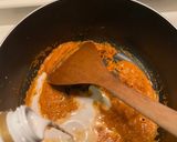 รูปขั้นตอนการทำที่ 2 ของ แกงเผ็ดหน่อไม้ดองเปรี้ยวกับไก่