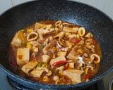 Foto langkah ke 5 dari resep Tumis Cumi Tahu ala Warteg.