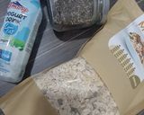 Foto langkah ke 1 dari resep Overnight Oatmeal.
