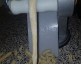 Foto del passaggio 2 della ricetta Cavatelli con sugo e salsiccia.