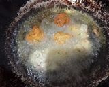 Foto langkah ke 4 dari resep Bola-bola Nasi Tahu.
