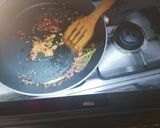 A picture of step 3 of Paneer jhalfrezi.