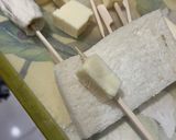 Foto langkah ke 2 dari resep Corndog Roti Tawar Keju.