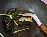 Foto langkah ke 2 dari resep Sambal goreng usus.