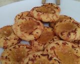 Foto langkah ke 5 dari resep Cheese Thumbprint Cookies with Jam.