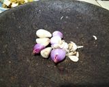 Foto langkah ke 4 dari resep Masakan Jadul Tumis Jonggrong Jamur Kuping.