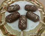 Foto del paso 5 de la receta: Paleta tipo Magnum casera fresas con crema