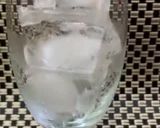 A picture of step 3 of Tropical drink with tropical fruits.