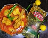 A picture of step 6 of Degi Chicken Aloo.