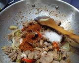Foto langkah ke 4 dari resep Tumis Daging Pedas.
