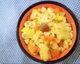 A picture of step 1 of Mix Fruit Chat 🍎🍌🍍🍓🍑.