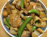 A picture of step 7 of Simmered Lotus Root and Chicken.