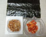 A picture of step 1 of Natto and Kimchi Sushi Roll.
