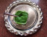 A picture of step 3 of Green Chutney.