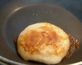 A picture of step 3 of Fragrant Maple Cheese Nut Mochi.