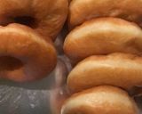 Foto langkah ke 10 dari resep Donat empuk ala j.co dengan topping glaze dan topping donat kampung.