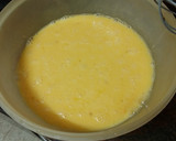 Foto del paso 4 de la receta: Tortilla de papas con cebolla sofrita y perejil picado y ensalada
