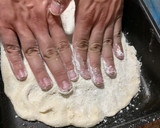 Foto del paso 2 de la receta: Pizza casera con bresaola y rúcula