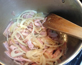 A picture of step 4 of Clam Chowder with Pasta.