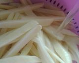 صورة لخطوة 4 من وصفة سر البطاطا 🍟 المقليه المقرمشه 👌