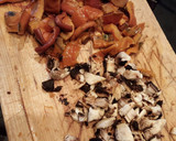 Foto del paso 3 de la receta: Seitán con cebolla y setas (veggie)