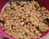 Foto langkah ke 1 dari resep Kacang Bawang Gurih.