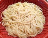 Foto del paso 1 de la receta Espaguetis con atún y especias