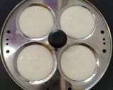 A picture of step 5 of Potato Stuffed Idli.