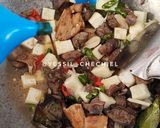 Foto langkah ke 5 dari resep Tumis Ati Ampela & Putih Telur.