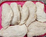 Foto del paso 7 de la receta: 🍗🧀🥓Milanesas de pollo rellenas, horneadas y con un toque diferente 🥓🧀🍗