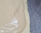 Foto del paso 7 de la receta: 179. Coca de San Juan de hojaldre, crema y piñones