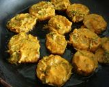 A picture of step 3 of Sweet patato tawa fry.