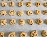 Foto langkah ke 5 dari resep Glutenfree Chocolate Chips Cookies.