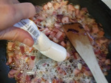 Sajtkrémes-baconos csirkemell rozmaringos édesburgonyával