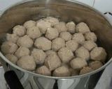 Foto langkah ke 5 dari resep Baso sapi.