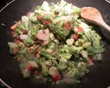 Ramen vegetable stir fry recipe step 3 photo