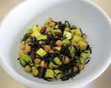 A picture of step 5 of Avocado and Hijiki Seaweed Yuzu Pepper Paste Salad.
