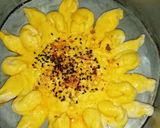 A picture of step 10 of Star chicken bread without oven.