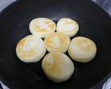 A picture of step 11 of Chinese Dim Sum Chive Buns.