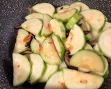 香菇絲瓜麵的食譜步驟3照片