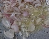 A picture of step 2 of Bhindi masala.