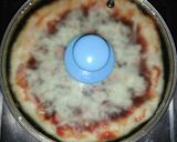 Foto langkah ke 9 dari resep Homemade Pizza.